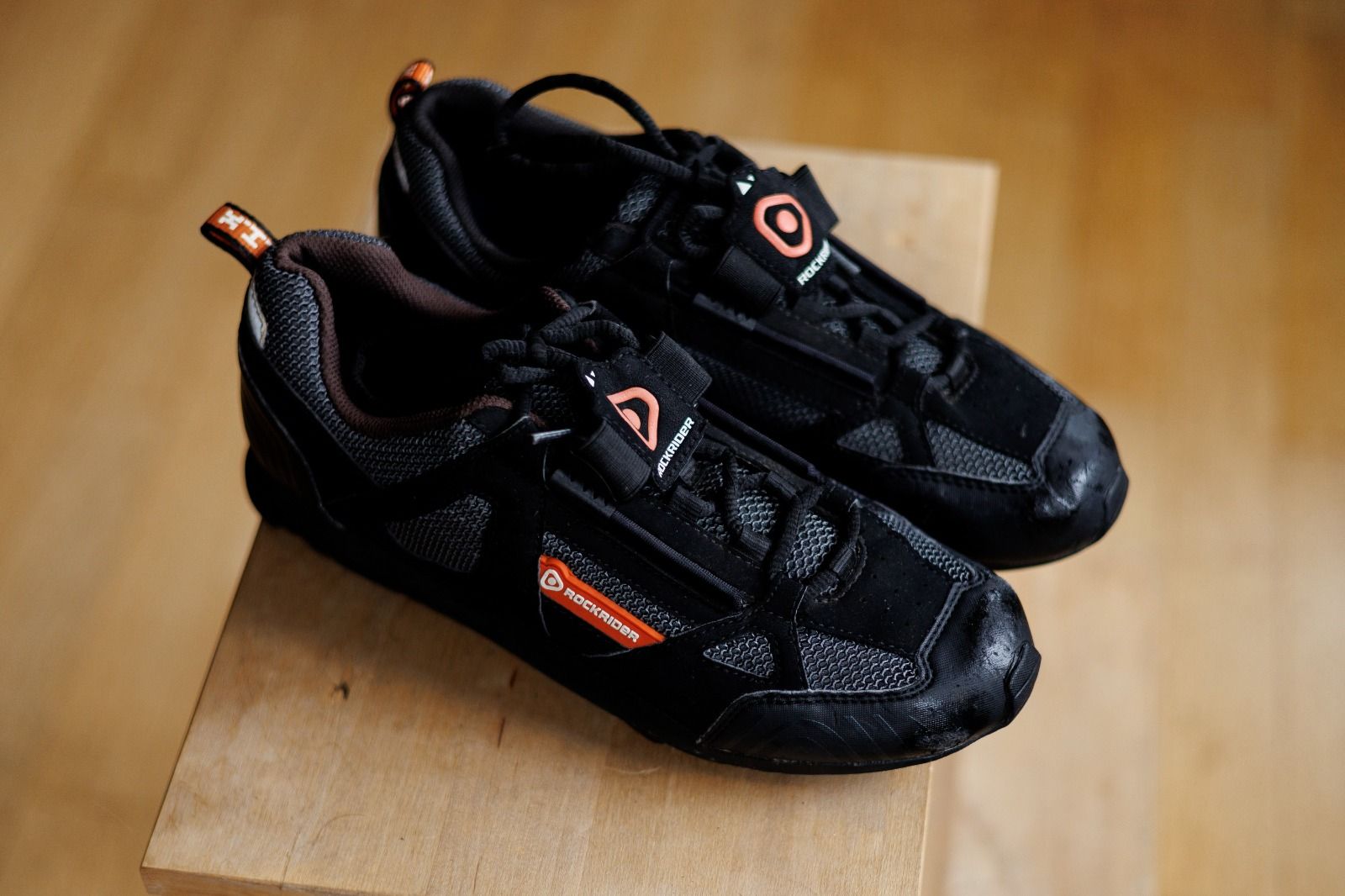 Две пары велотуфлей MTB  26 см стелька