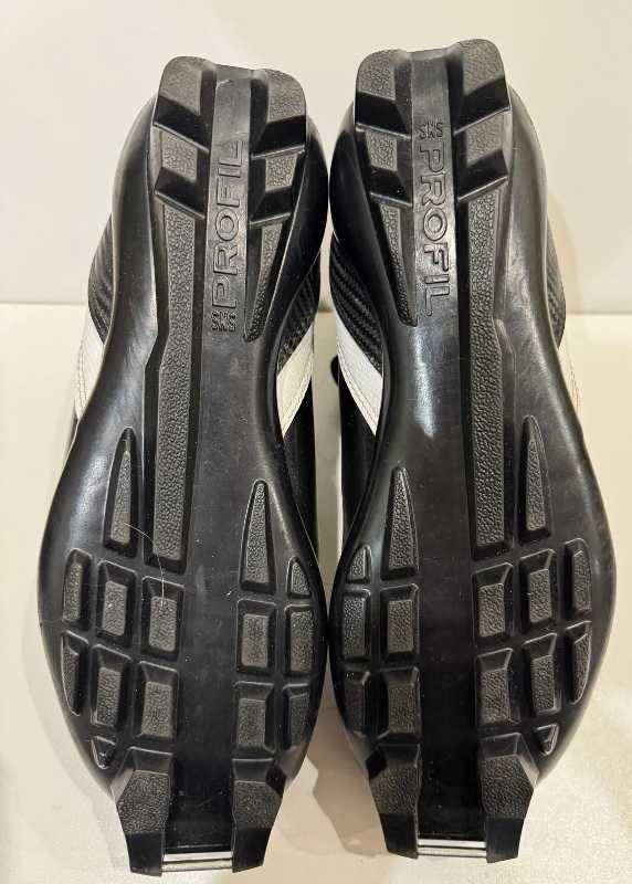 Лыжные мужские ботинки Salomon 44 размер