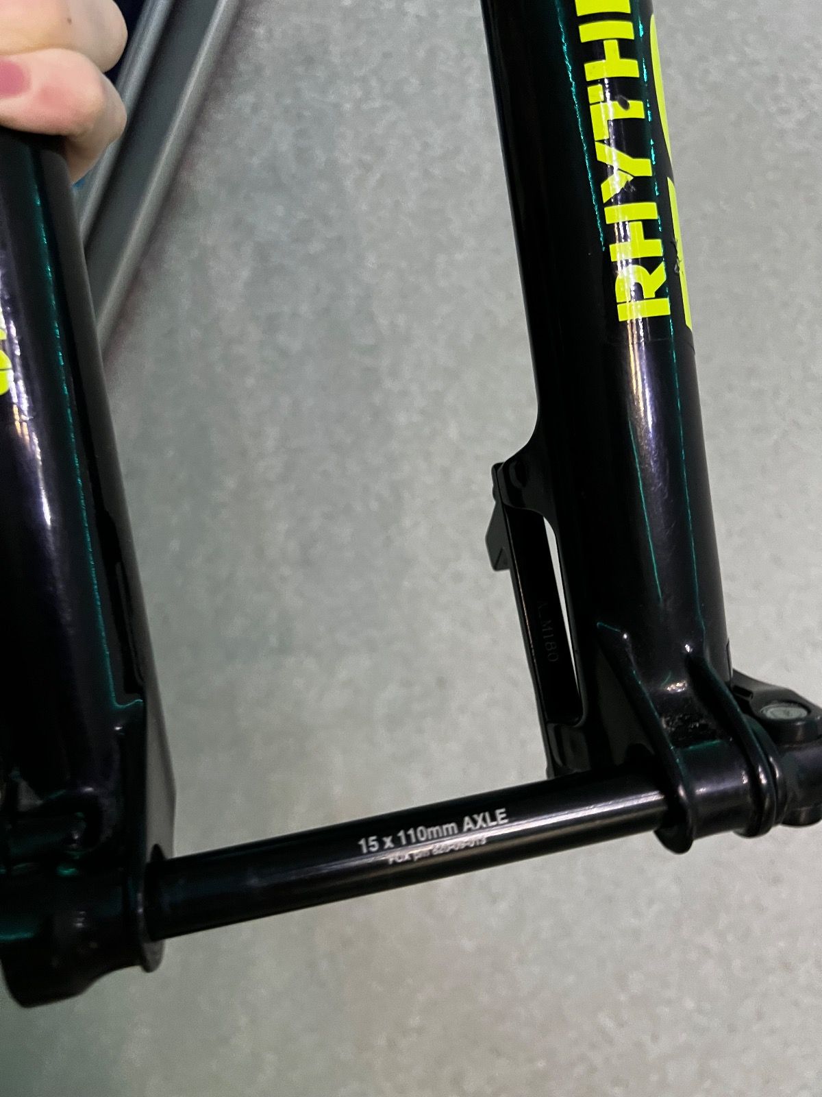 Вилка fox rytmnh 32