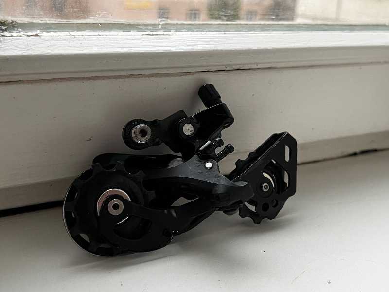 Задний переключатель shimano 105