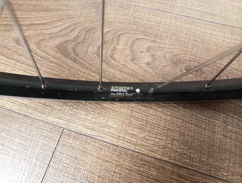 Колесо заднее 26 (под дисковый и ободной тормоз)