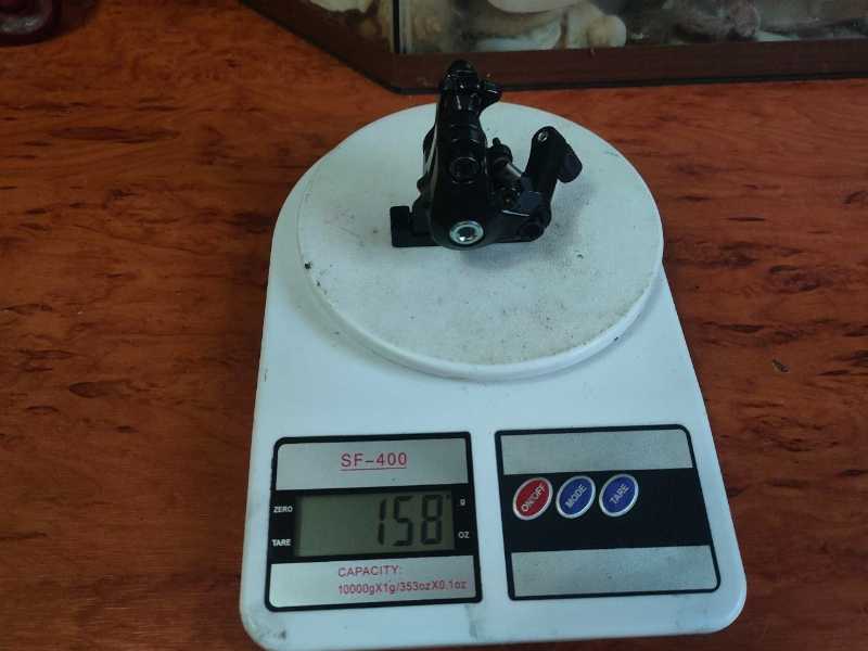 Тормозной калипер, новый. С адаптером шоссе/гравел