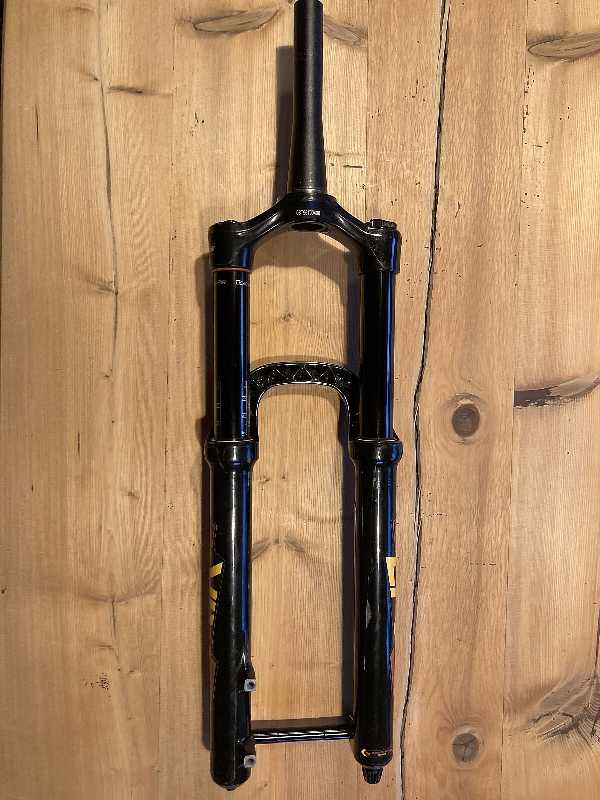 RockShox Lyrik Ultimate RC2 27,5