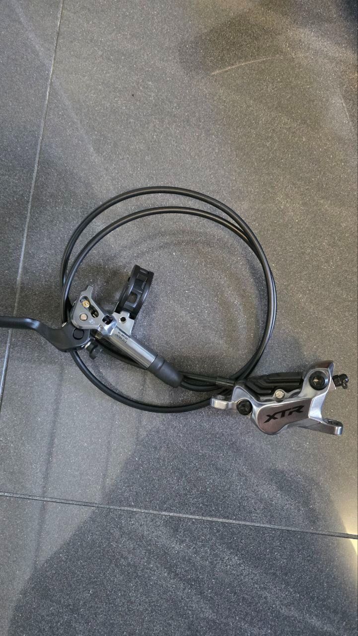 Передний тормоз Shimano XTR M9120