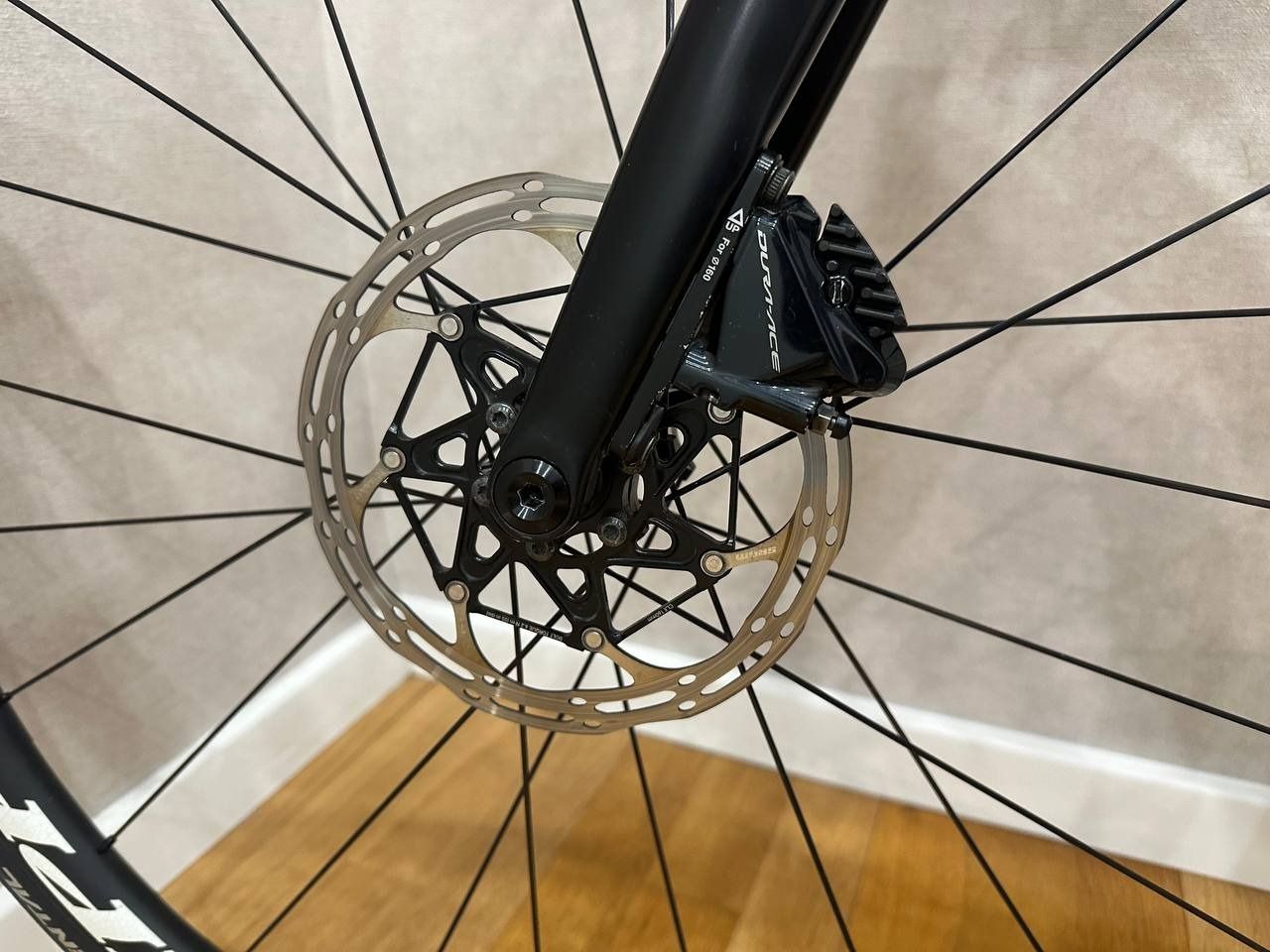 Шоссейный велосипед S-Works Tarmac SL6 Disk размер M (ETT 540mm) Shimano Dura Ace Di2 R9170 Groupset 2x11 speed,
