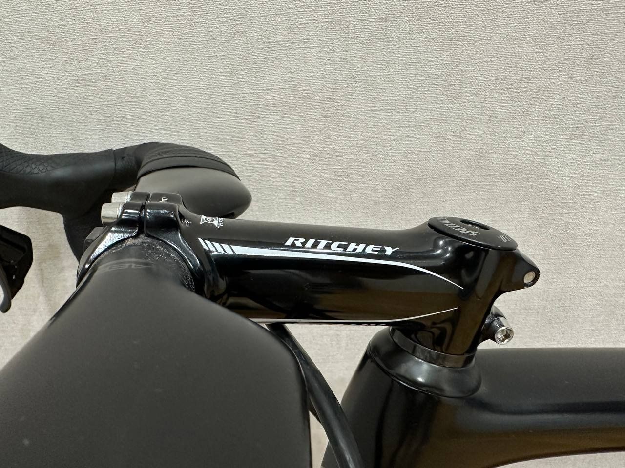 Шоссейный велосипед S-Works Tarmac SL6 Disk размер M (ETT 540mm) Shimano Dura Ace Di2 R9170 Groupset 2x11 speed,