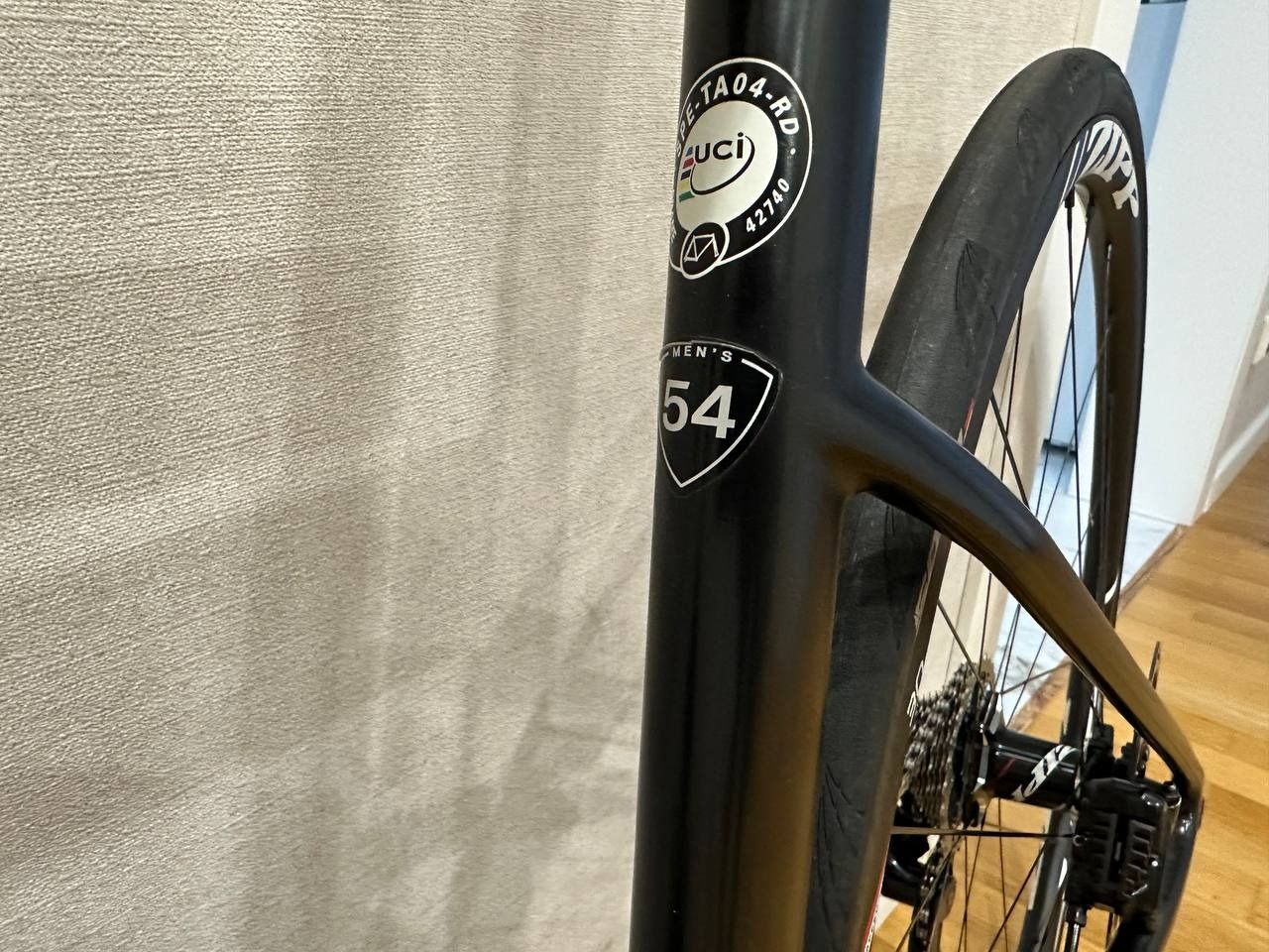 Шоссейный велосипед S-Works Tarmac SL6 Disk размер M (ETT 540mm) Shimano Dura Ace Di2 R9170 Groupset 2x11 speed,