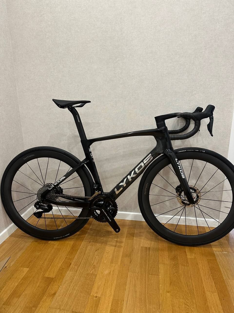 НОВЫЙ шоссейный велосипед LYKOS ACT01 Neo размер M (ETT 540mm) Shimano Dura Ace Di2 R9250
