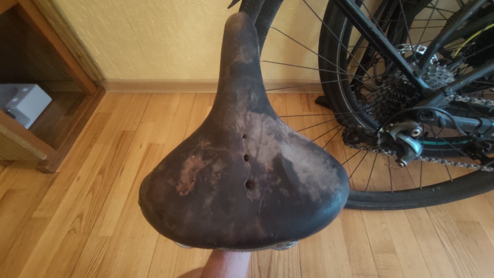 Седло с зажимом подседельным штырём. Винтаж, ретро..