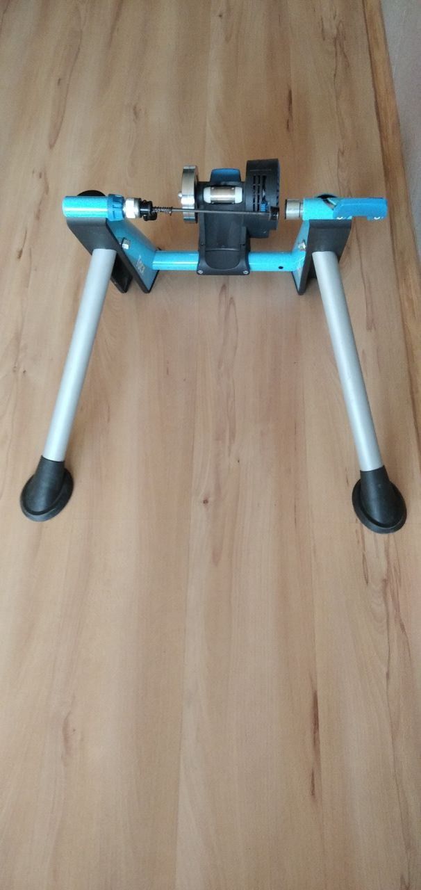 продан Велостанок Tacx