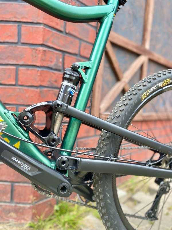 Велосипед немецкий двухподвес Enduro Focus Thunder