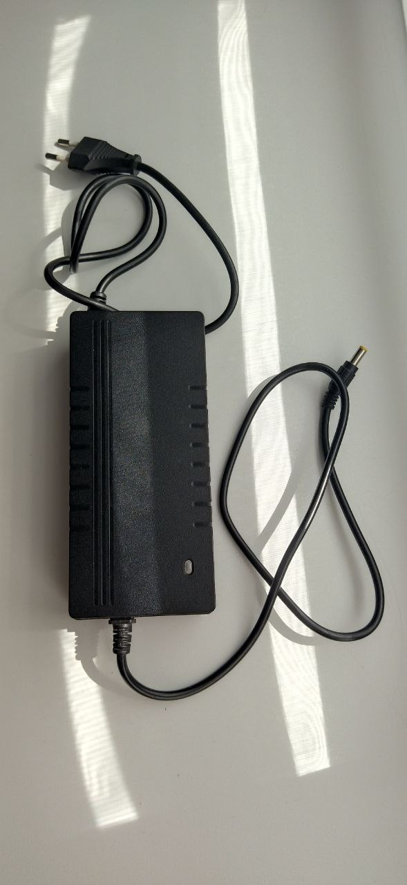 Зарядное устройство для электровелосипеда/самоката 54.6в