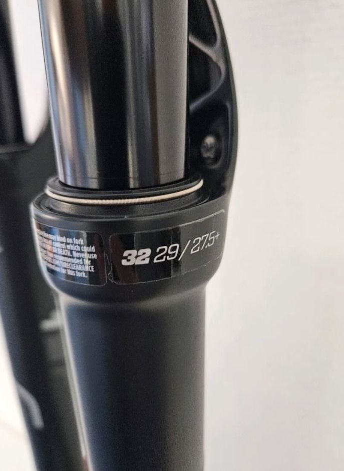 Новый FOX Float Rhythm