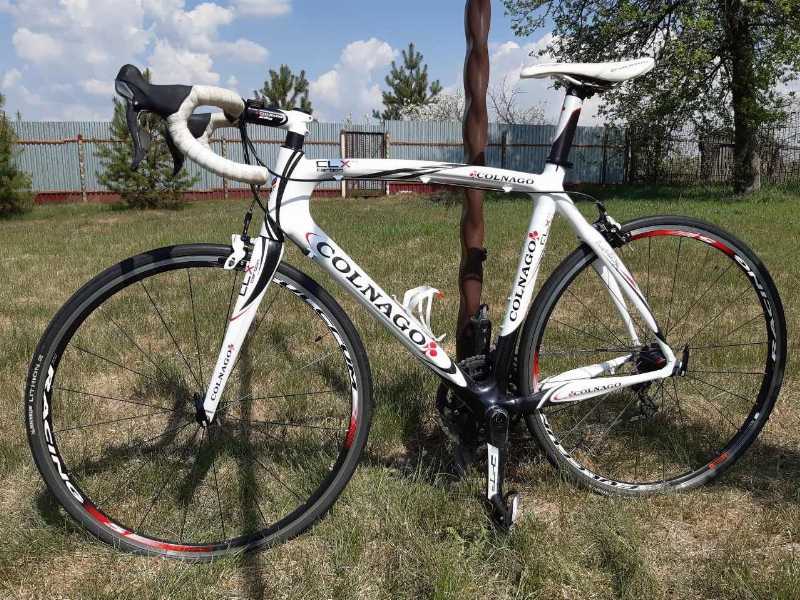 Велосипед спортивный шоссейный Colnago