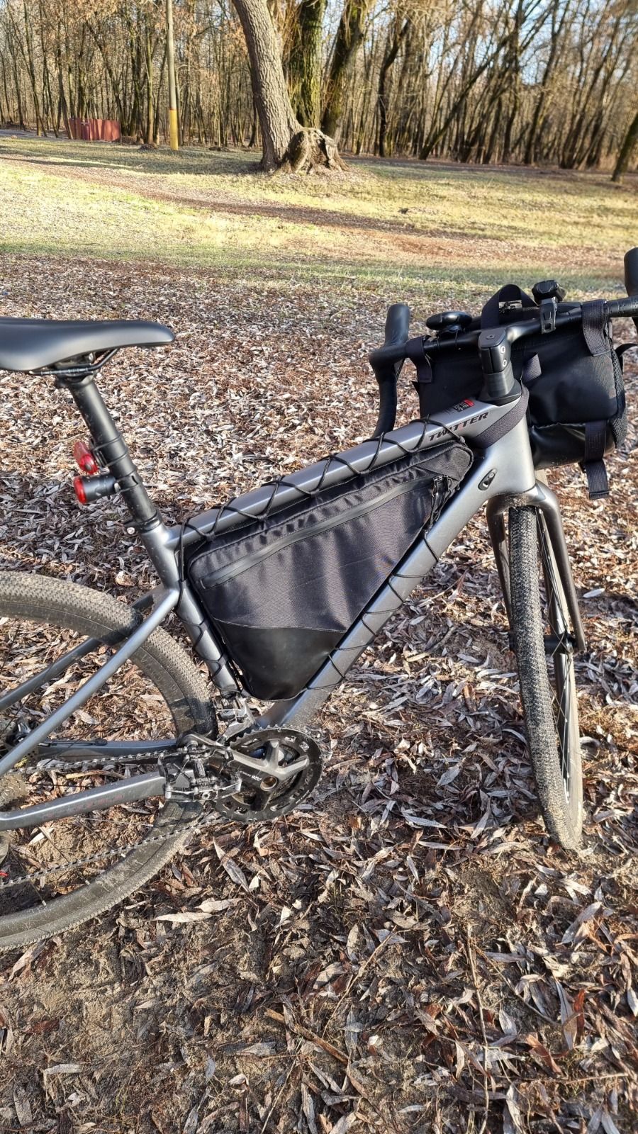 Внутрирамная на шнуровке 2 отдела