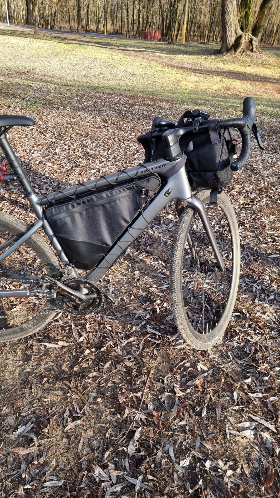 Внутрирамная на шнуровке 2 отдела