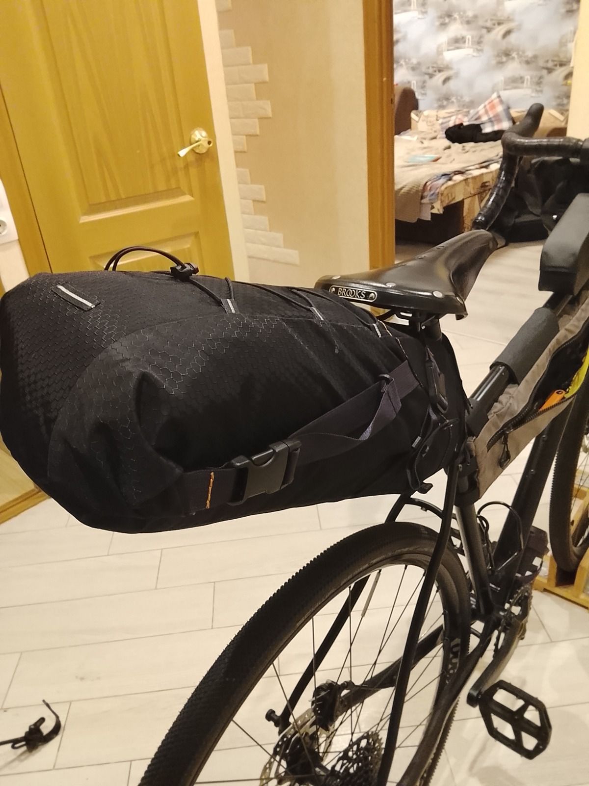 Подседельная сумка