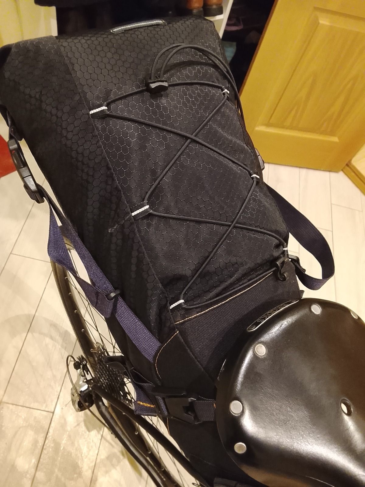 Подседельная сумка