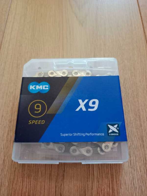 Новая цепь KMC x9 silver/grey (аналог старой 9.93), 9-ск, 114 звеньев