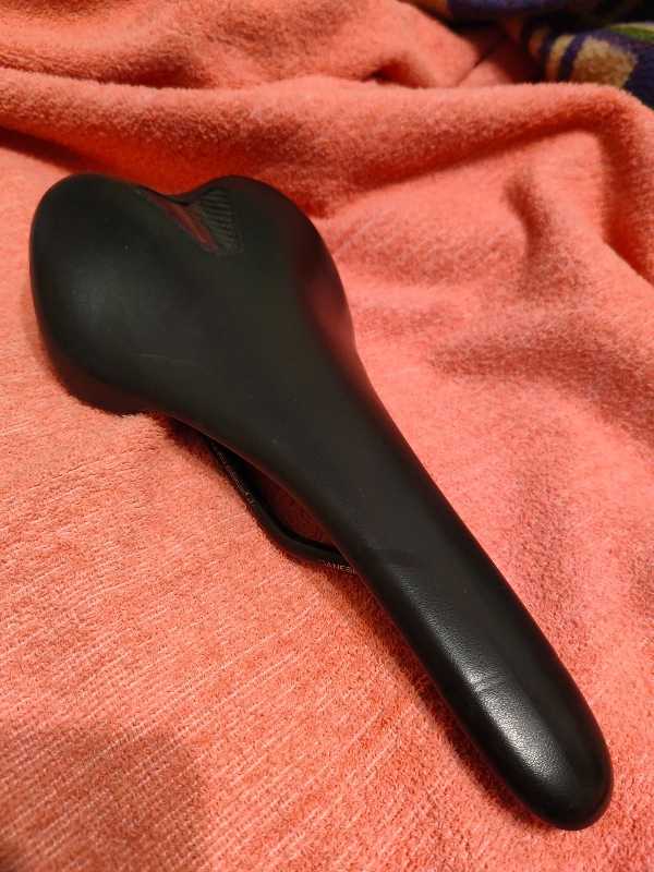 Седло карбон Selle Italia SLR (135x275мм / 145грамм)