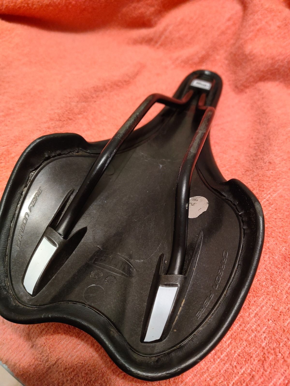 Седло карбон Selle Italia SLR (135x275мм / 145грамм)