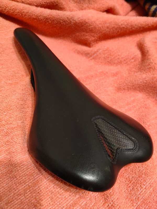 Седло карбон Selle Italia SLR (135x275мм / 145грамм)