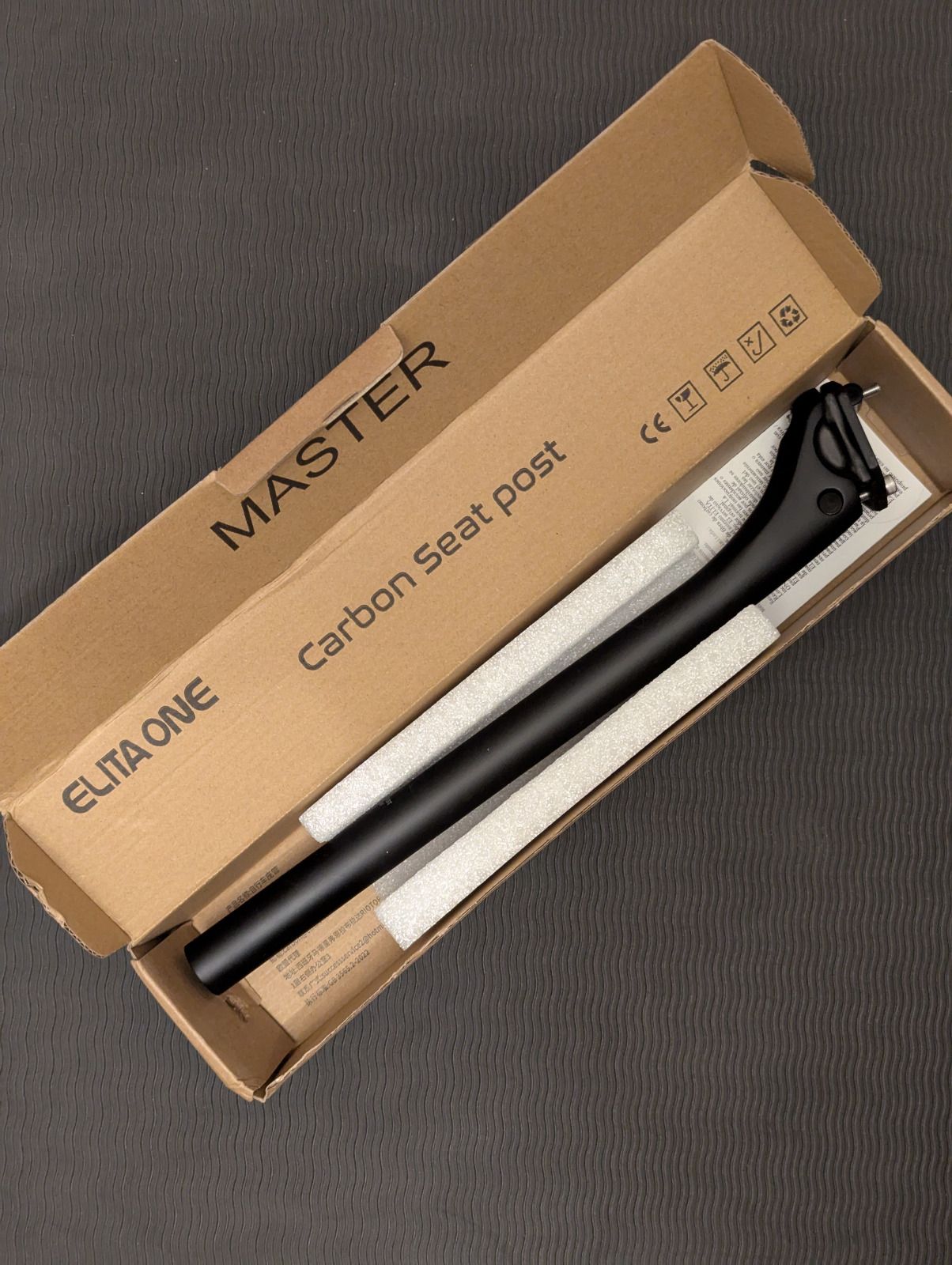 Карбоновый подседельный штырь ELITAONE