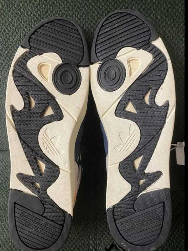 Кроссовки трекинговые новые 42разм