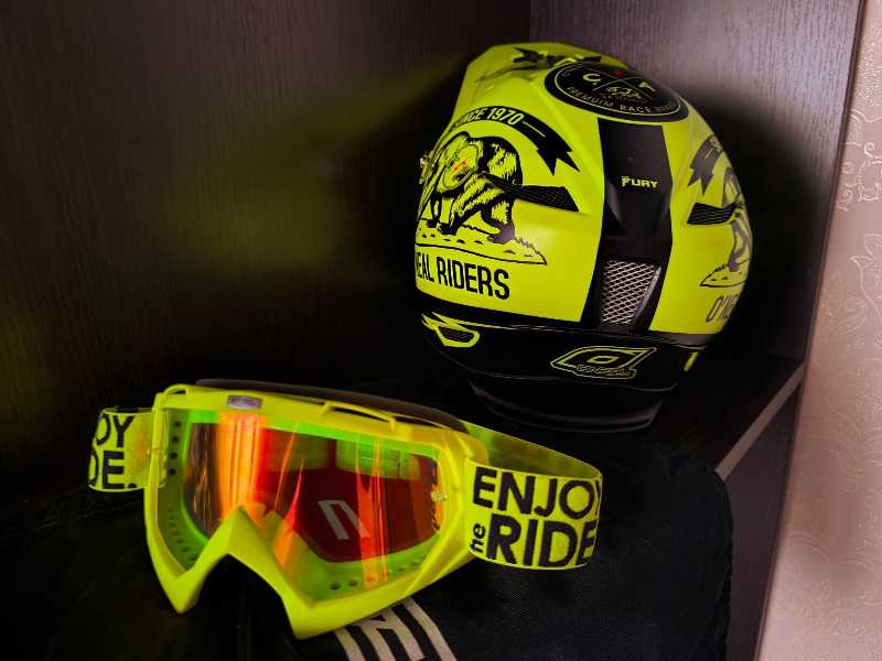 Шлем onel lite fyri M