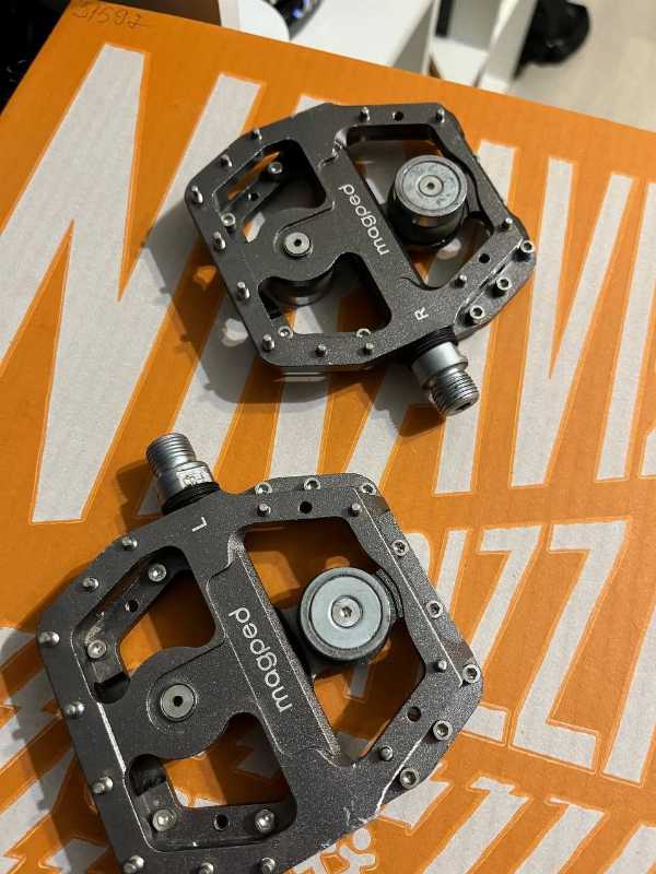 MagPed Enduro magnetic pedal 200N grey