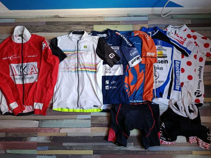 Джерси,шорты,ветровка