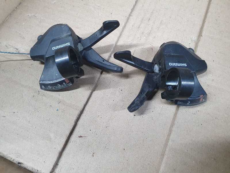 манетки shimano 3х8