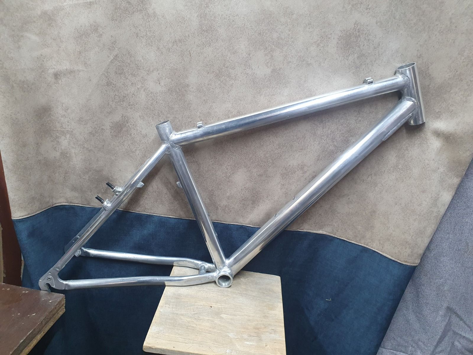 рама серебристая old mtb 26