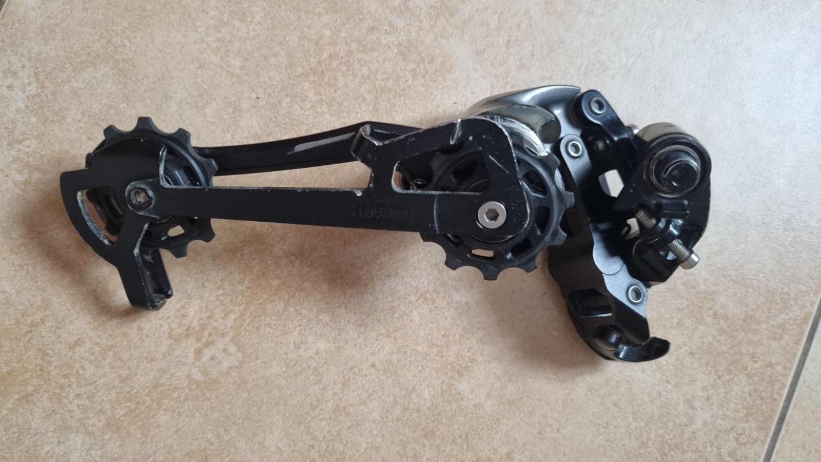 Задний переключатель на 10 скоростей SRAM X9