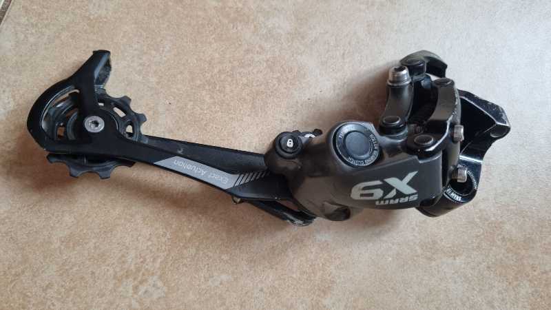 Задний переключатель на 10 скоростей SRAM X9