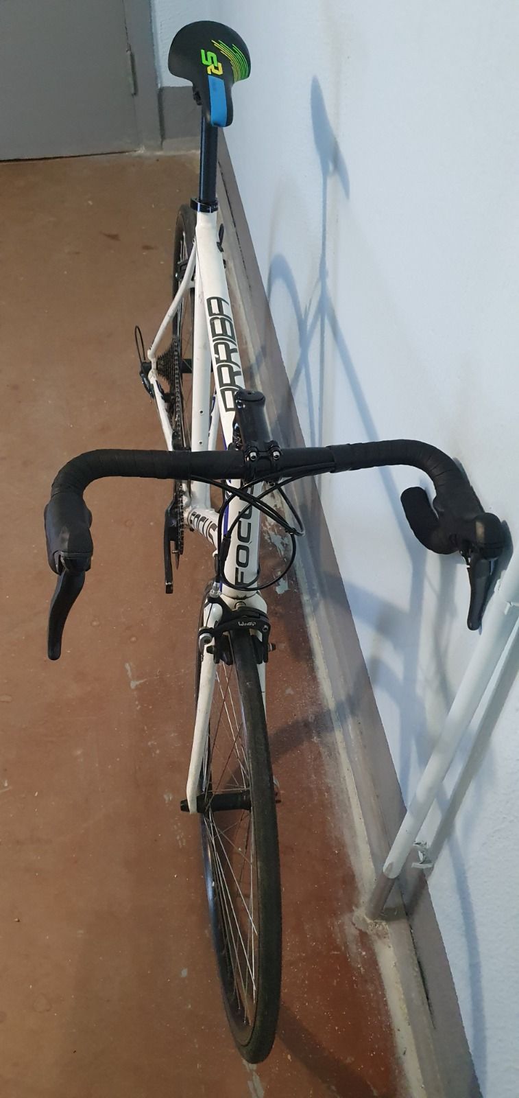 Шоссе на раме FOCUS Arriba (XL)