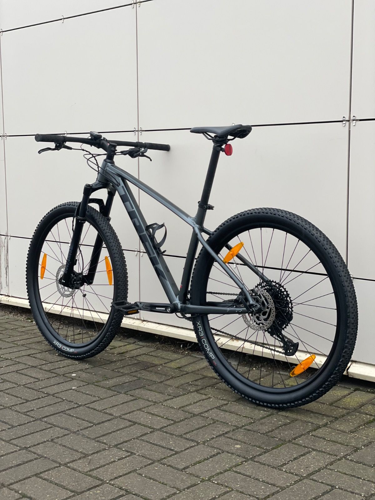 Trek Caliber 8