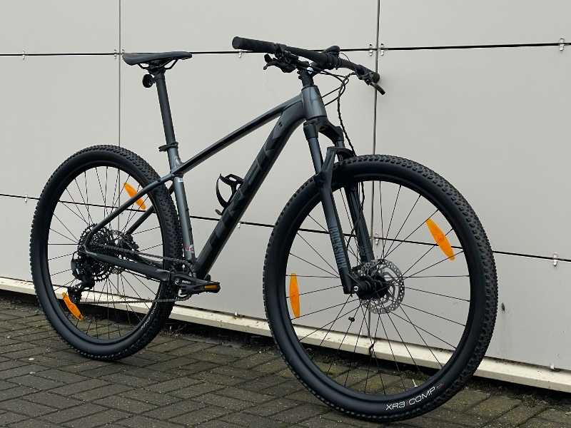 Trek Caliber 8