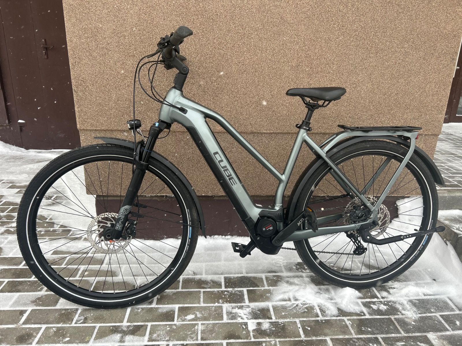 Cube Kathmandu Hybrid pro 625 (2022)