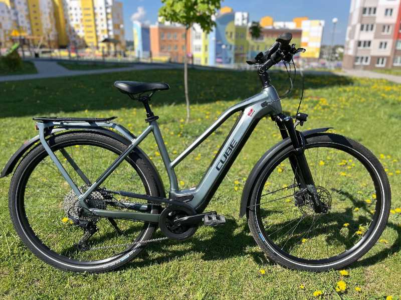 Cube Kathmandu Hybrid pro 625 (2022)