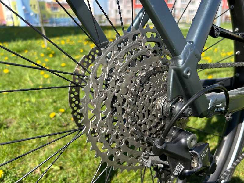 Cube Kathmandu Hybrid pro 625 (2022)