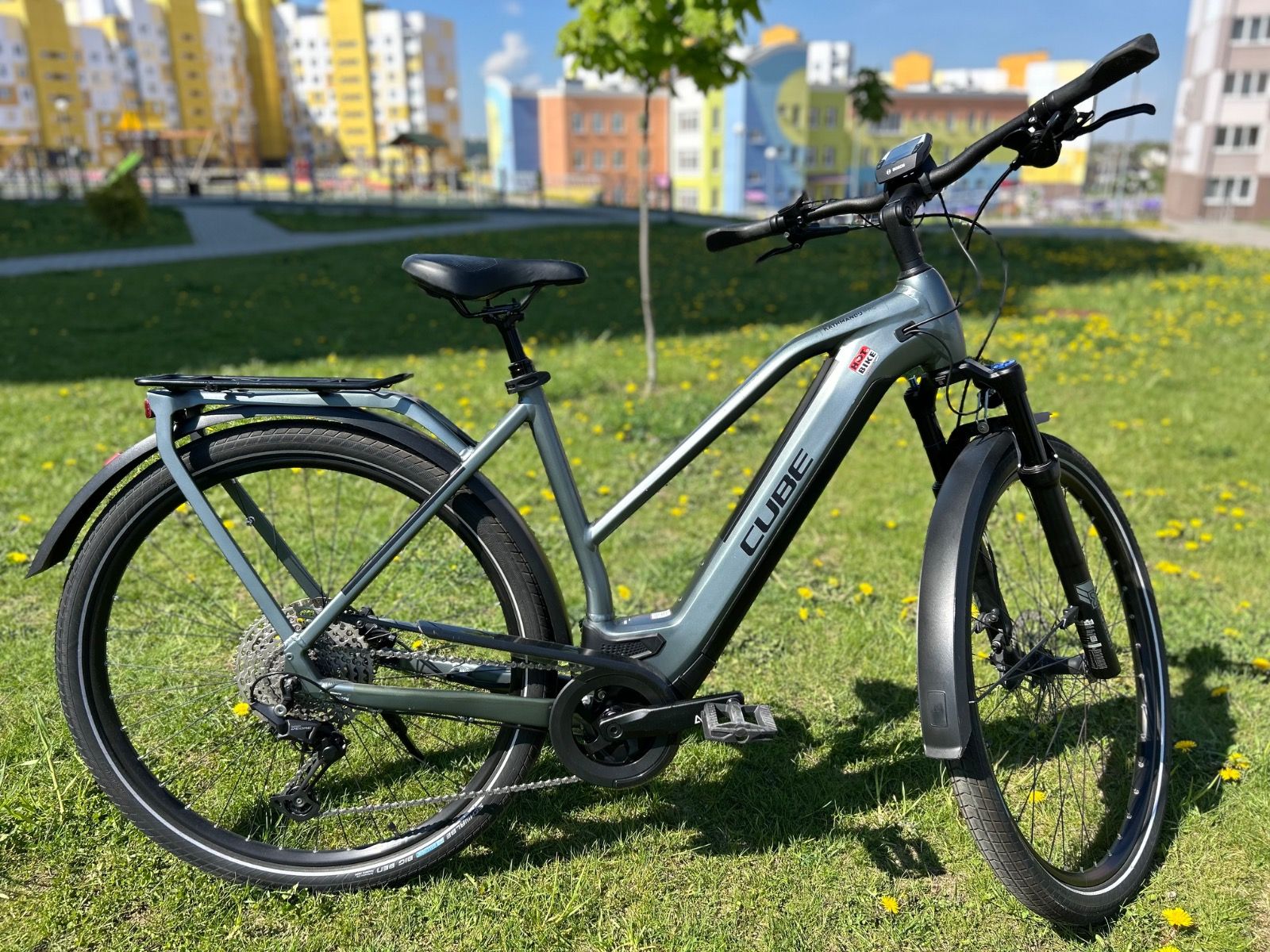 Cube Kathmandu Hybrid pro 625 (2022)