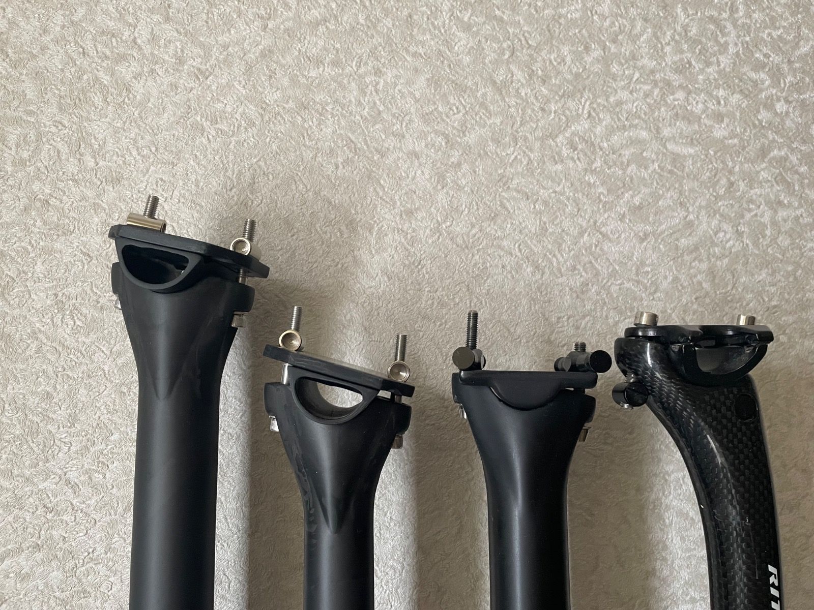 Подседельные штыри (все размеры) карбон