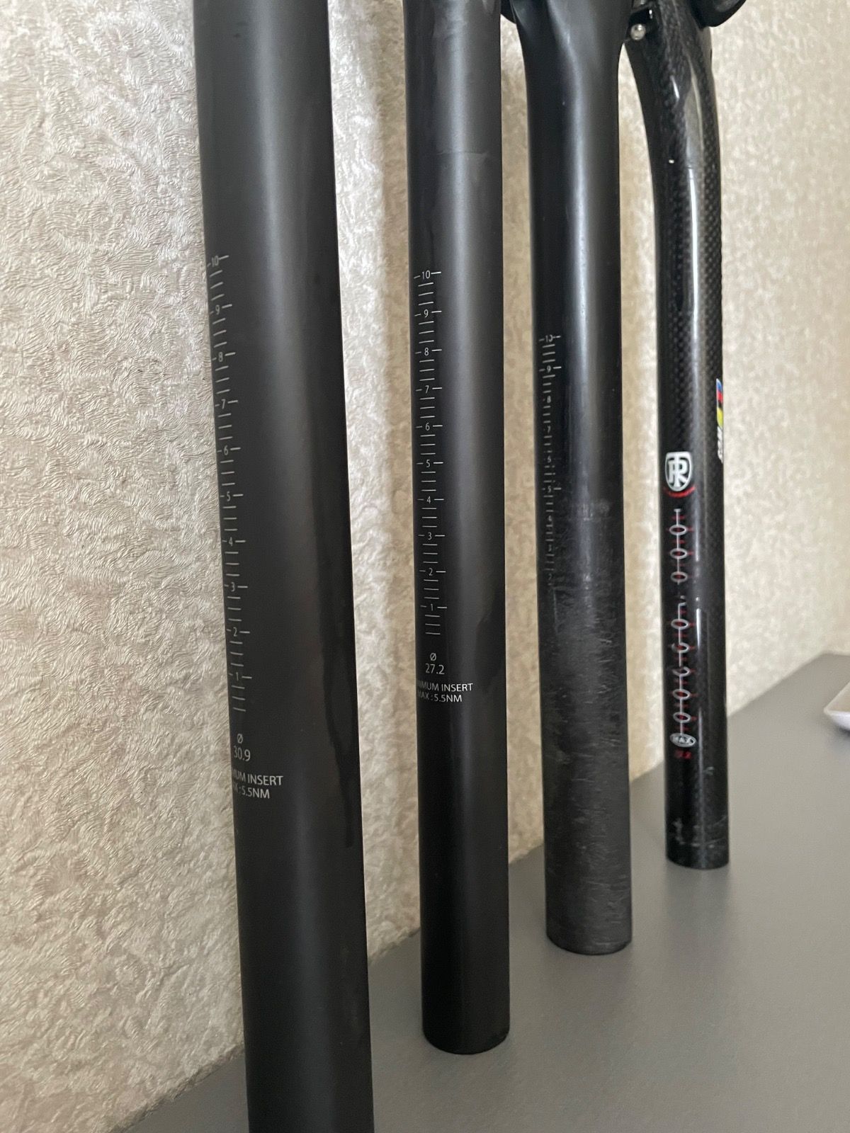 Подседельные штыри (все размеры) карбон