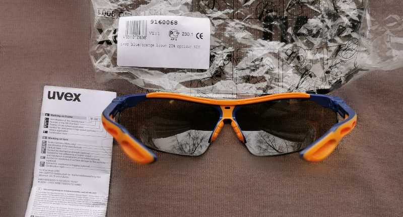 Очки / велоочки солнцезащитные спортивные, для вело UVEX I-VO (2 варианта)