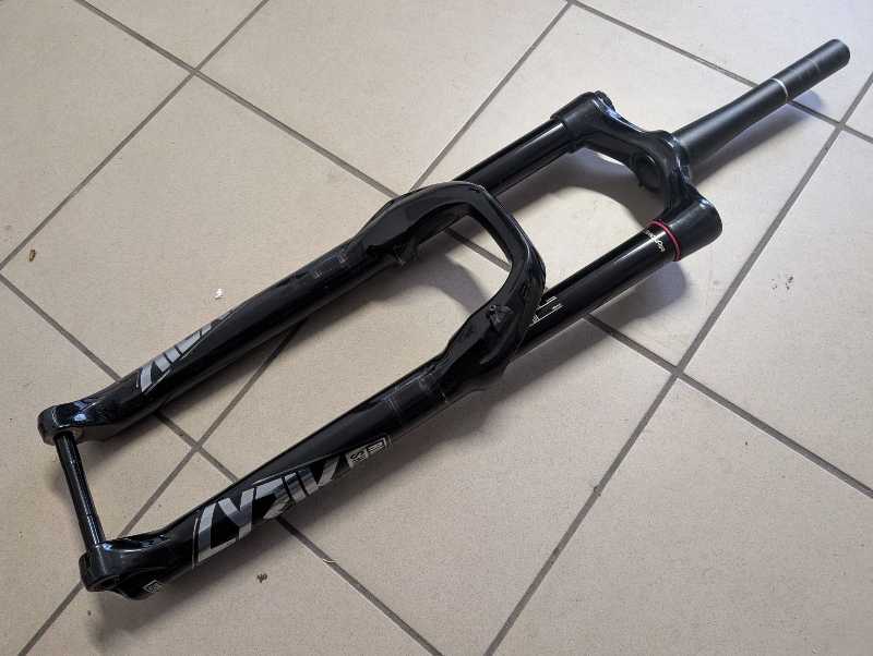 RockShox Lyrik Ultimate RC2 29
