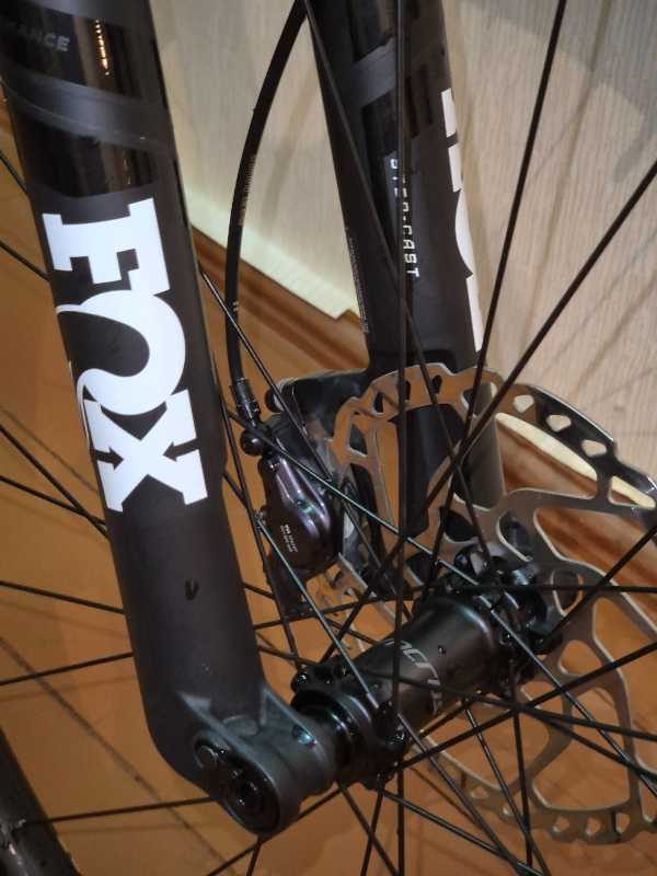 Scott Spark RC Team 2024 М велосипед двухподес