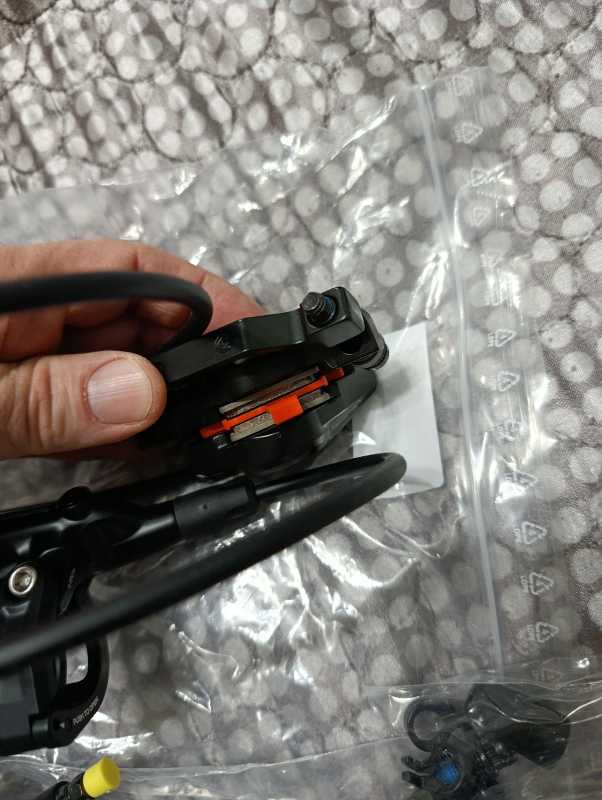 Тормоза Shimano DEORE BL-M4100