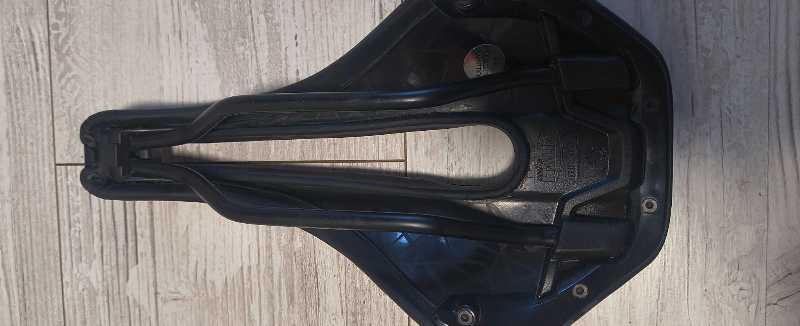 Selle italia novus boost superflow gel