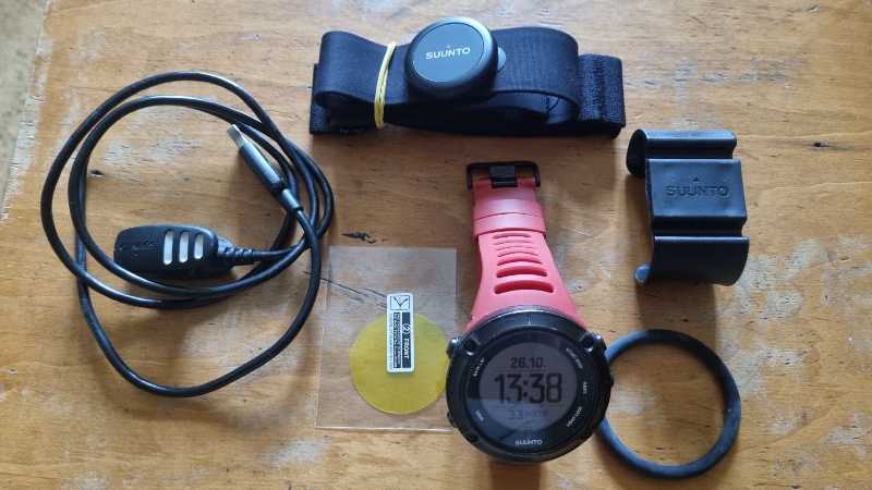Часы Suunto Ambit 3 Peak+пульсометр+велокрепление.